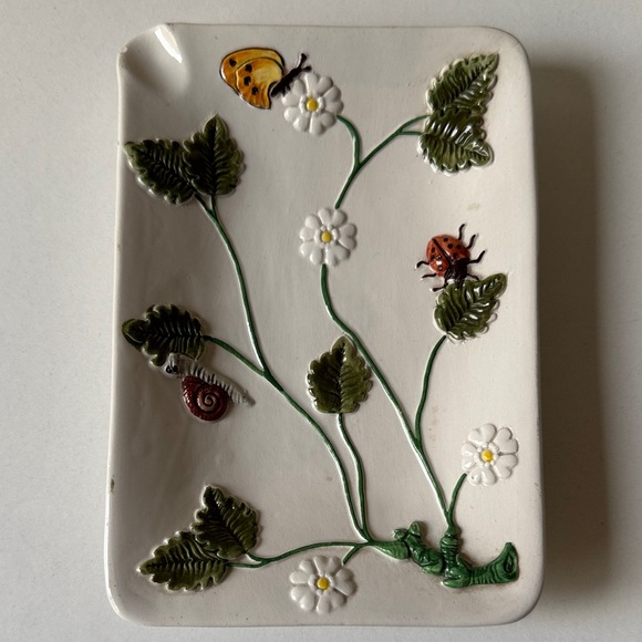 Vintage bundle of Elegant Floral Ceramic Tray, dishes, vintage pictures - Picture 9 of 14